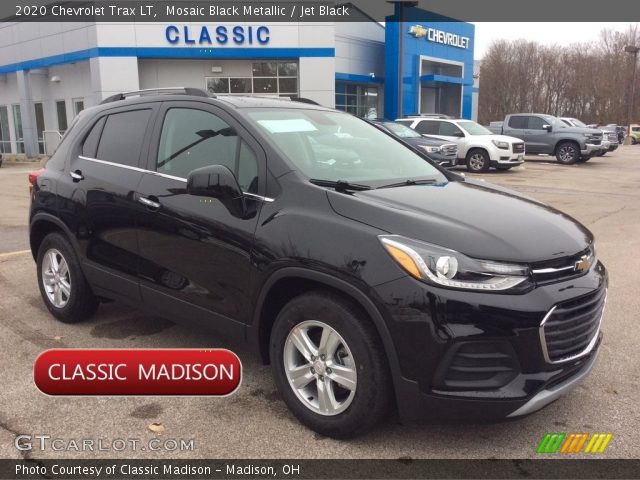 2020 Chevrolet Trax LT in Mosaic Black Metallic