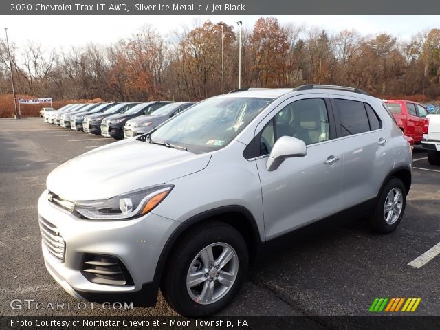 2020 Chevrolet Trax LT AWD in Silver Ice Metallic