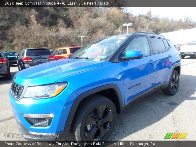 2020 Jeep Compass Altitude 4x4 in Laser Blue Pearl