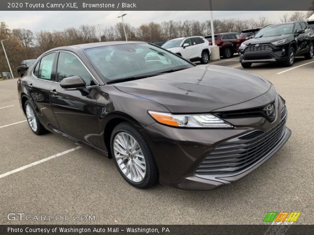 2020 Toyota Camry XLE in Brownstone
