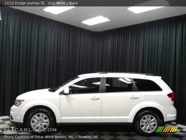 2019 Dodge Journey SE in Vice White