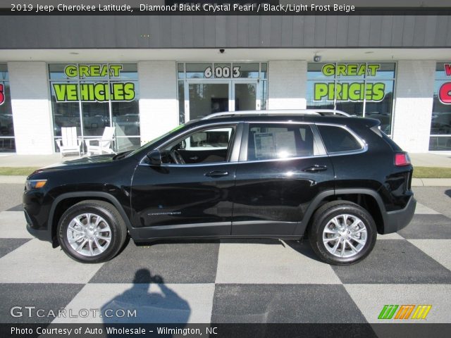 2019 Jeep Cherokee Latitude in Diamond Black Crystal Pearl