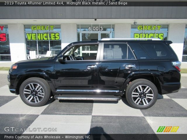 2019 Toyota 4Runner Limited 4x4 in Midnight Black metallic