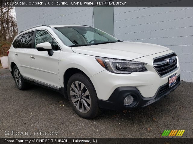 2019 Subaru Outback 3.6R Touring in Crystal White Pearl