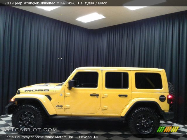 2019 Jeep Wrangler Unlimited MOAB 4x4 in Hellayella