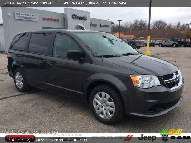 2019 Dodge Grand Caravan SE in Granite Pearl