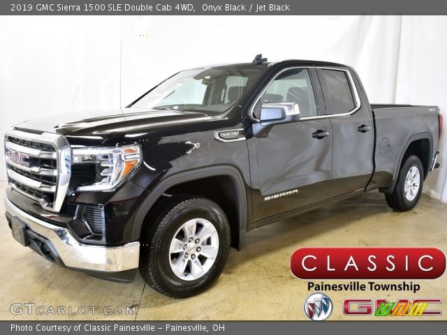 2019 GMC Sierra 1500 SLE Double Cab 4WD in Onyx Black