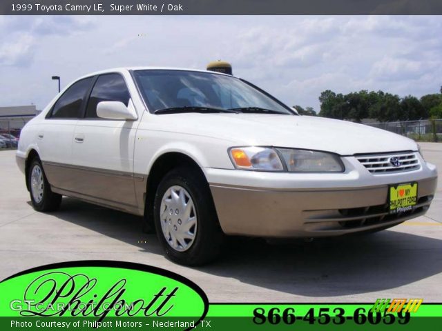 1999 Toyota Camry LE in Super White