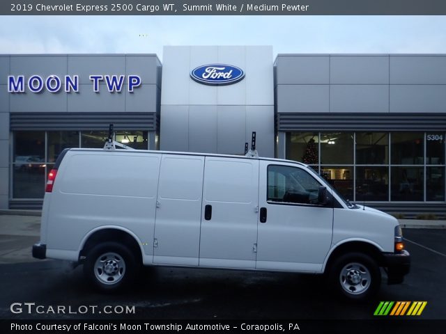 2019 Chevrolet Express 2500 Cargo WT in Summit White