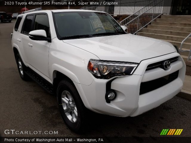 2020 Toyota 4Runner SR5 Premium 4x4 in Super White