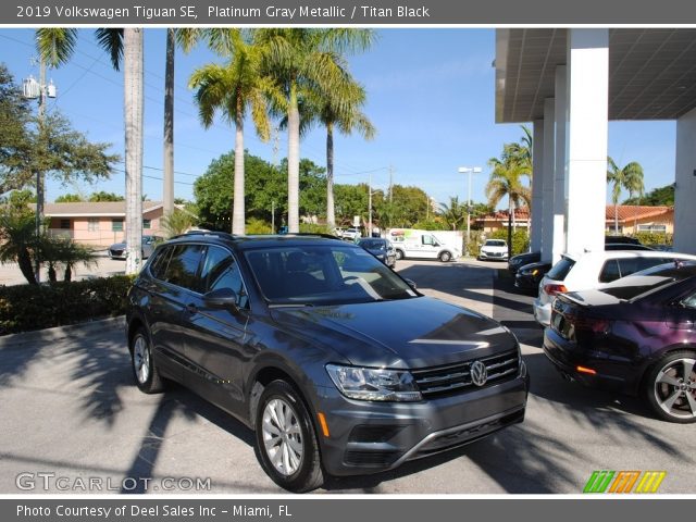 2019 Volkswagen Tiguan SE in Platinum Gray Metallic