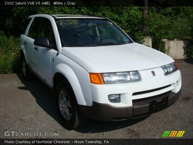 2002 Saturn VUE V6 AWD in White
