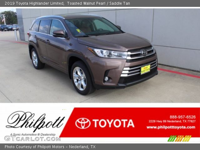 2019 Toyota Highlander Limited in Toasted Walnut Pearl