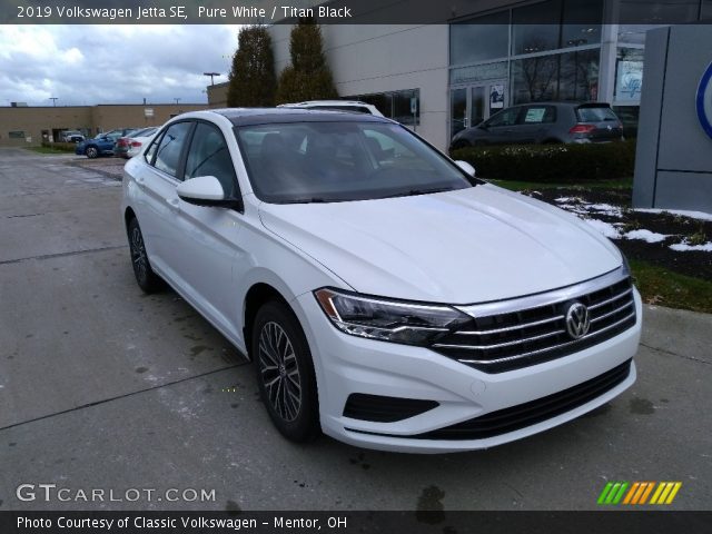 2019 Volkswagen Jetta SE in Pure White