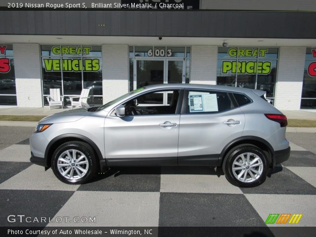 2019 Nissan Rogue Sport S in Brilliant Silver Metallic