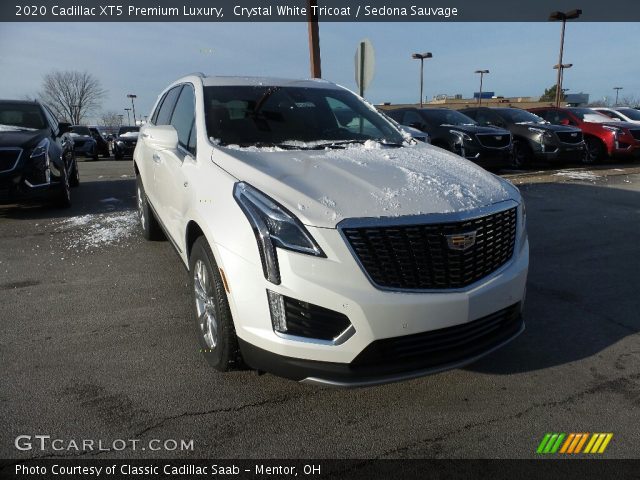 2020 Cadillac XT5 Premium Luxury in Crystal White Tricoat