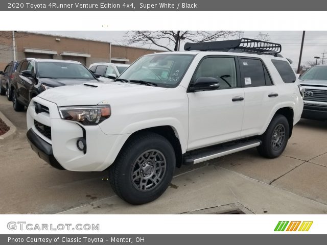 2020 Toyota 4Runner Venture Edition 4x4 in Super White