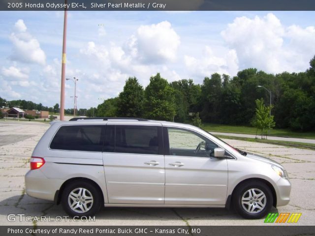 2005 Honda Odyssey EX-L in Silver Pearl Metallic