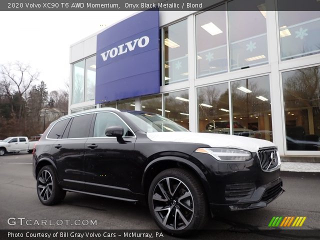 2020 Volvo XC90 T6 AWD Momentum in Onyx Black Metallic