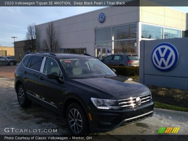 2020 Volkswagen Tiguan SE 4MOTION in Deep Black Pearl