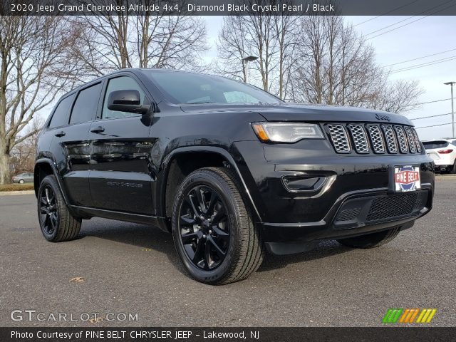 2020 Jeep Grand Cherokee Altitude 4x4 in Diamond Black Crystal Pearl