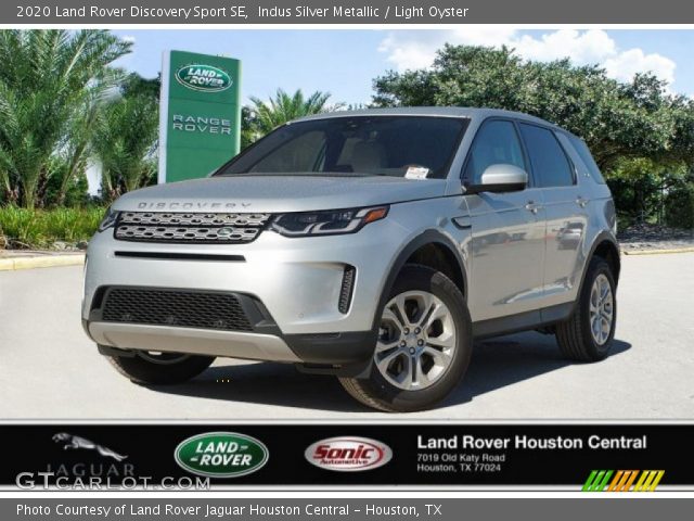 2020 Land Rover Discovery Sport SE in Indus Silver Metallic