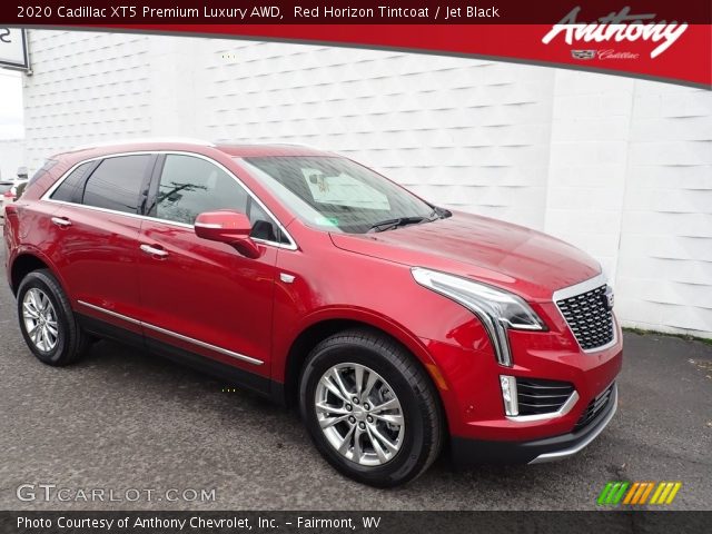 2020 Cadillac XT5 Premium Luxury AWD in Red Horizon Tintcoat