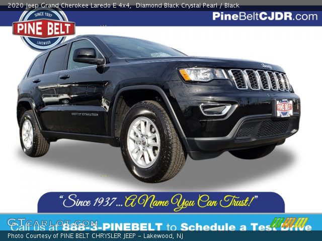 2020 Jeep Grand Cherokee Laredo E 4x4 in Diamond Black Crystal Pearl