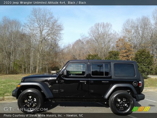 2020 Jeep Wrangler Unlimited Altitude 4x4 in Black