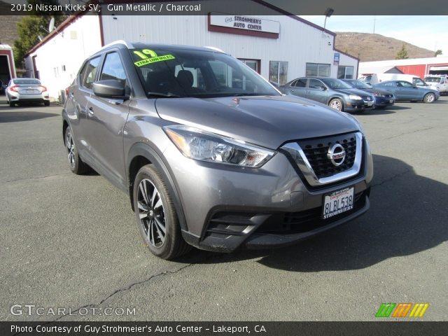2019 Nissan Kicks SV in Gun Metallic