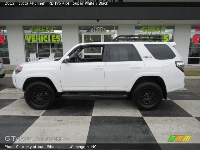 2019 Toyota 4Runner TRD Pro 4x4 in Super White