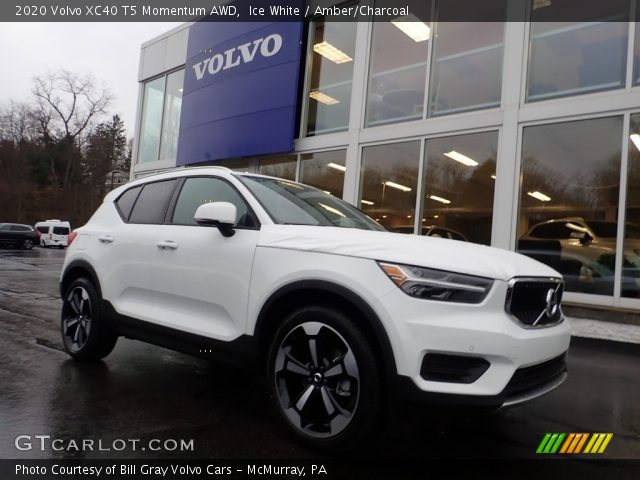2020 Volvo XC40 T5 Momentum AWD in Ice White