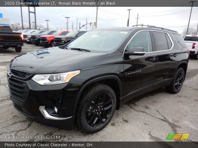 2020 Chevrolet Traverse LT in Mosaic Black Metallic
