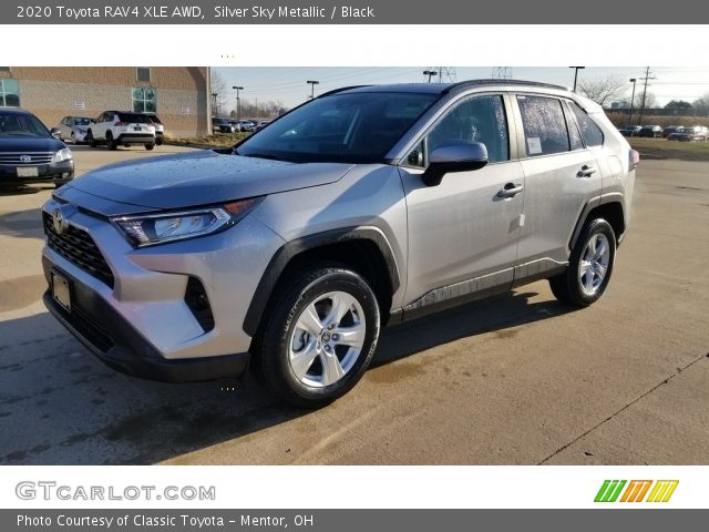 2020 Toyota RAV4 XLE AWD in Silver Sky Metallic