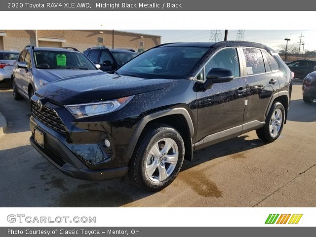 2020 Toyota RAV4 XLE AWD in Midnight Black Metallic