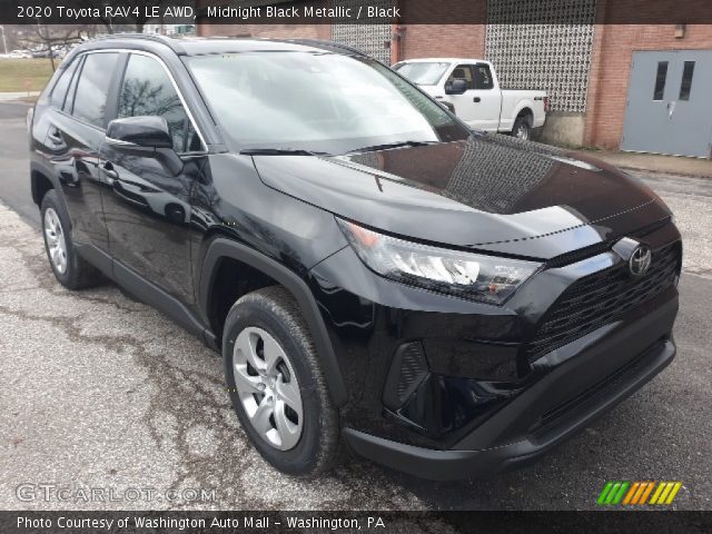 2020 Toyota RAV4 LE AWD in Midnight Black Metallic