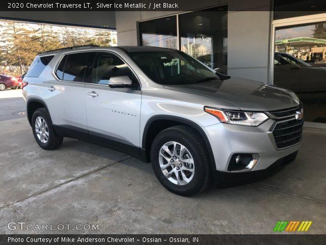 2020 Chevrolet Traverse LT in Silver Ice Metallic