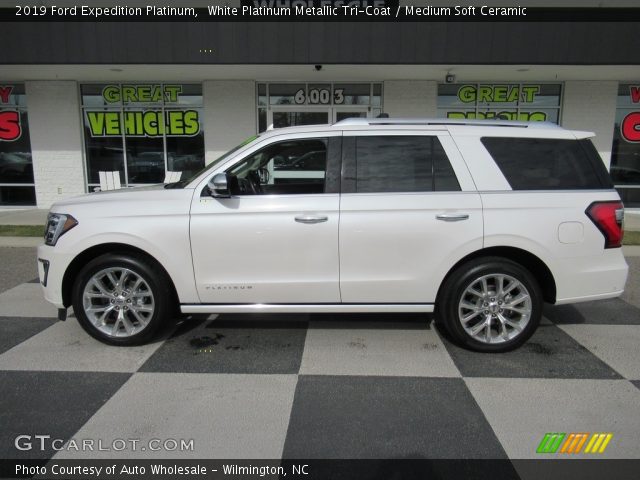 2019 Ford Expedition Platinum in White Platinum Metallic Tri-Coat