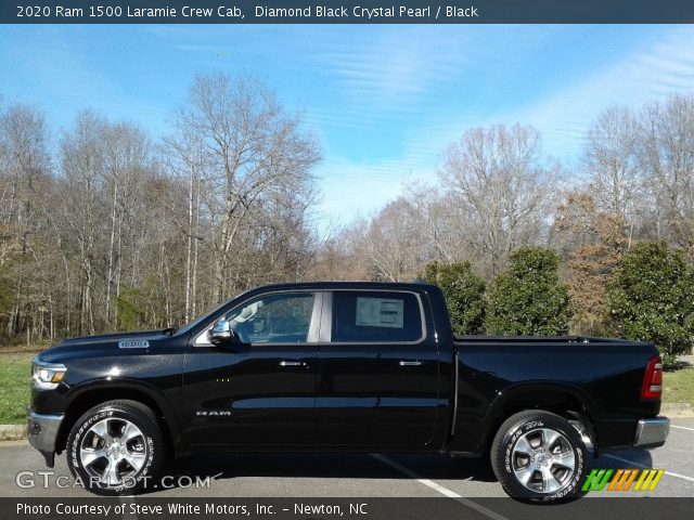 2020 Ram 1500 Laramie Crew Cab in Diamond Black Crystal Pearl