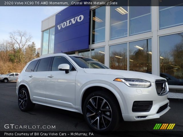 2020 Volvo XC90 T6 AWD Momentum in Crystal White Metallic