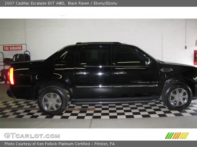 2007 Cadillac Escalade EXT AWD in Black Raven