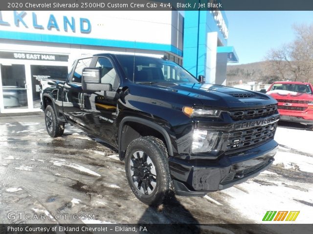 2020 Chevrolet Silverado 2500HD Custom Crew Cab 4x4 in Black