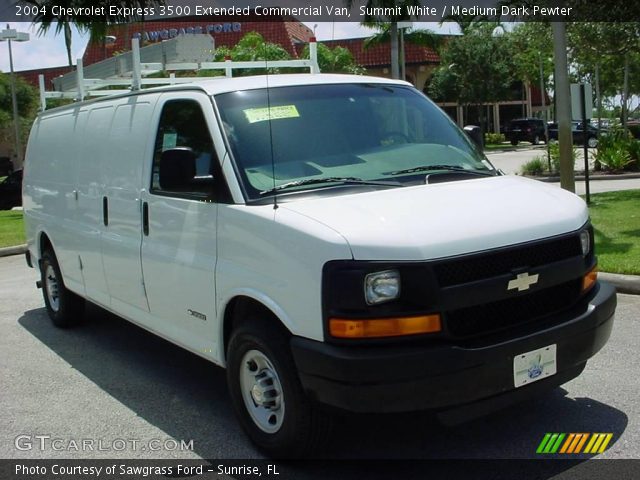 2004 Chevrolet Express 3500 Extended Commercial Van in Summit White
