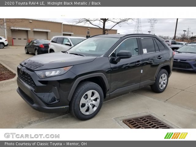 2020 Toyota RAV4 LE in Midnight Black Metallic