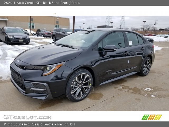 2020 Toyota Corolla SE in Black Sand Pearl