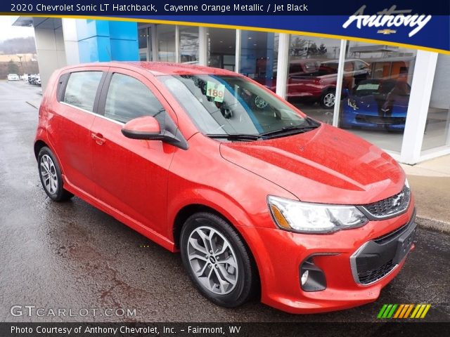 2020 Chevrolet Sonic LT Hatchback in Cayenne Orange Metallic