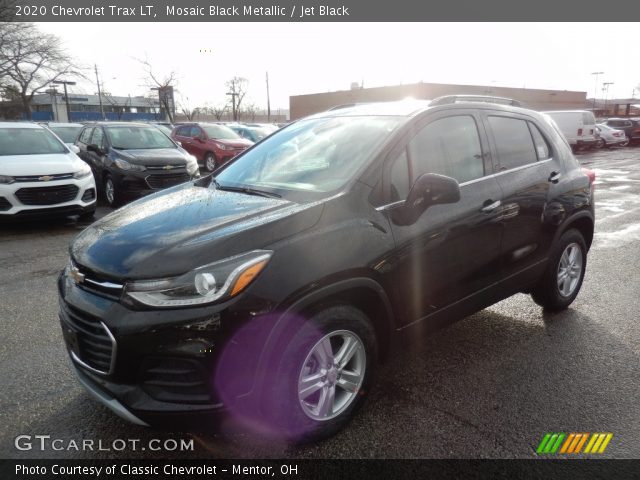 2020 Chevrolet Trax LT in Mosaic Black Metallic