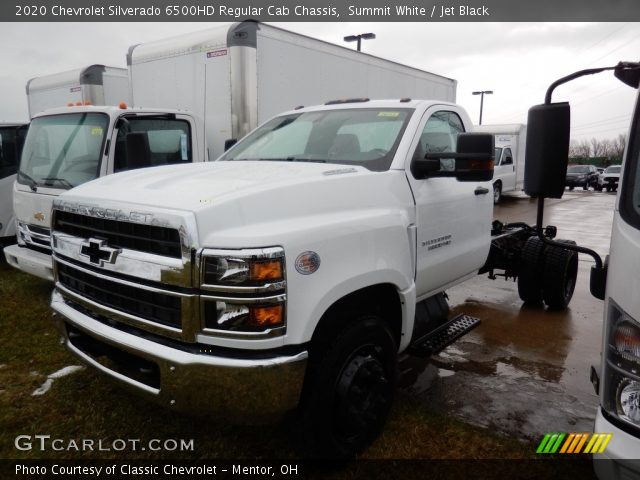 2020 Chevrolet Silverado 6500HD Regular Cab Chassis in Summit White