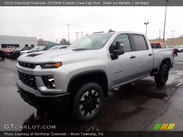 2020 Chevrolet Silverado 2500HD Custom Crew Cab 4x4 in Silver Ice Metallic