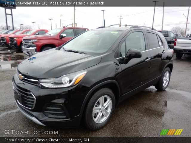 2020 Chevrolet Trax LT in Mosaic Black Metallic